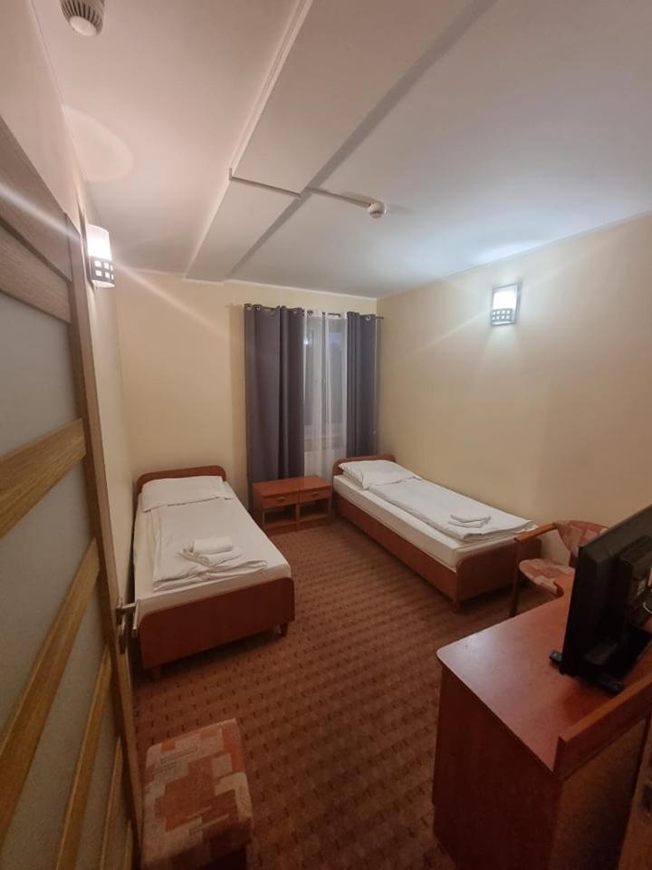 Hotel Jan Zgorzelec Buitenkant foto